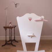 nowoczesna_kolyska_luna_swallows_tail_furniture_meble_dla_dzieci_design_newborn