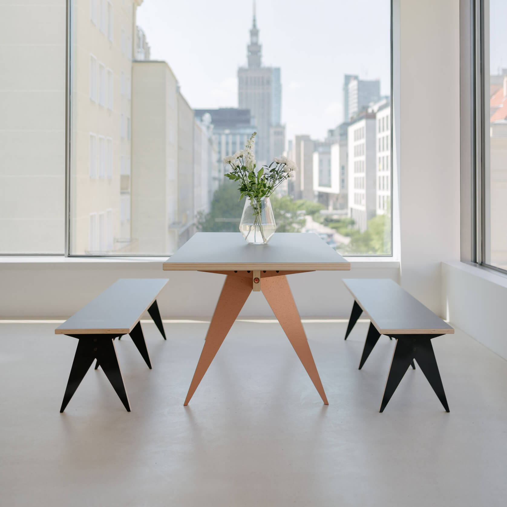 ST-CALIPERS-BENCH-TABLE-SQ