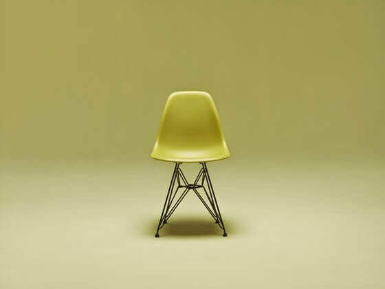 Najsłynniejsze krzesło designu – luksusowy plastik!